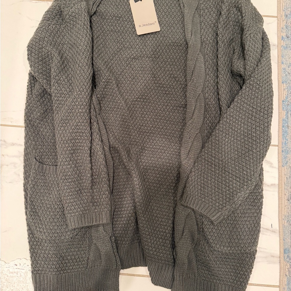 Cozy Open-Front Cable & Seed Stitch Cardigan — Gray